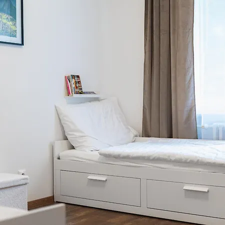 דירה 3br Family Close To Bus Station With Ac *