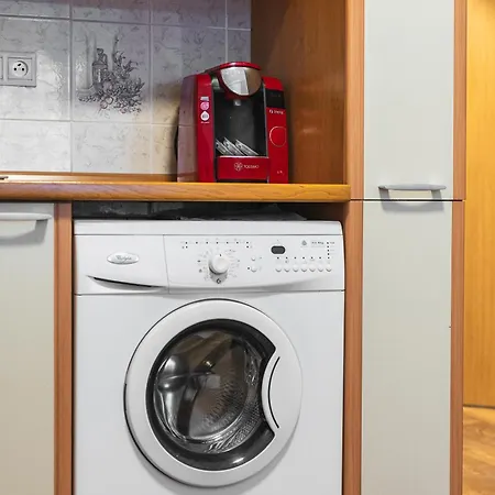 Spacious 3br By Bus Station Nivy Mall With Ac Apartment Bratislava