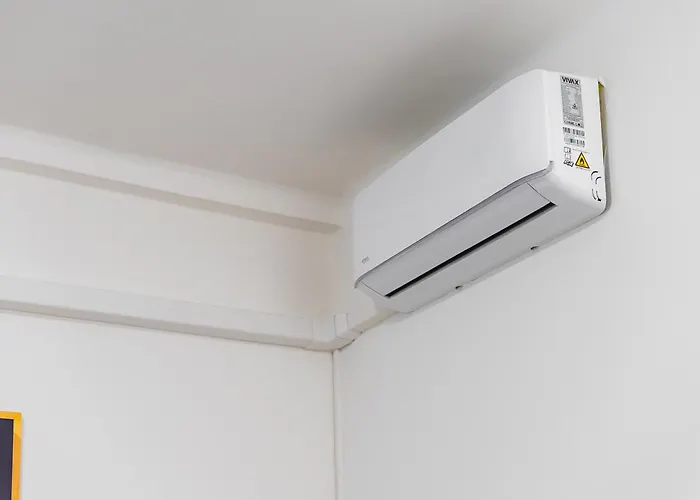 3br Family Close To Bus Station With Ac Pozsony