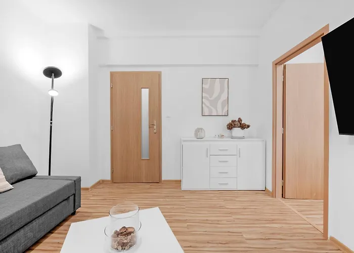 3br Family Close To Bus Station With Ac Pozsony