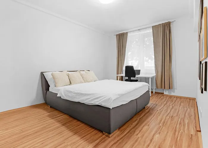 3br Family Close To Bus Station With Ac Lejlighed *