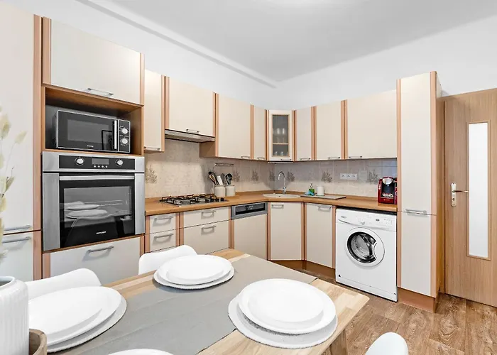 Apartman 3br Family Close To Bus Station With Ac *