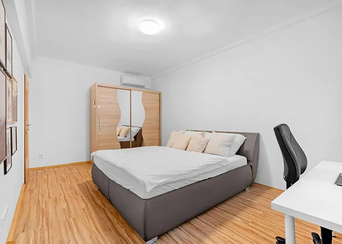 Apartman 3br Family Close To Bus Station With Ac