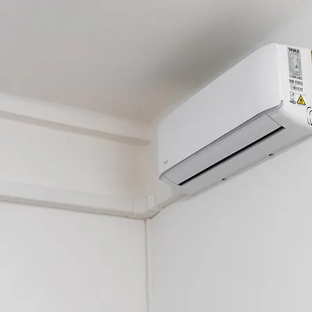 3br Family Close To Bus Station With Ac 布拉迪斯拉发