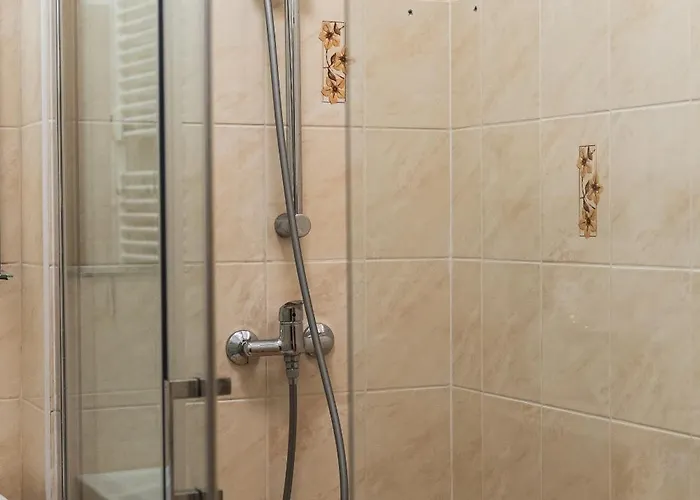 3br Family Close To Bus Station With Ac Appartement *